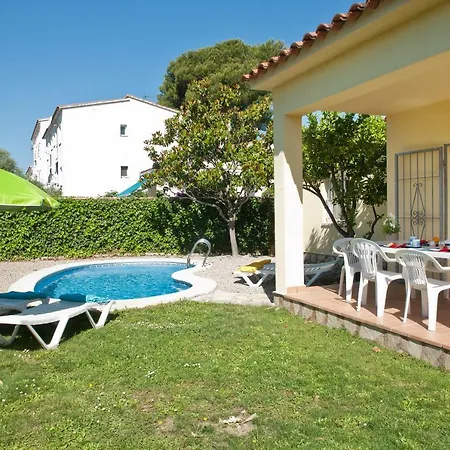 La Riera Villa *